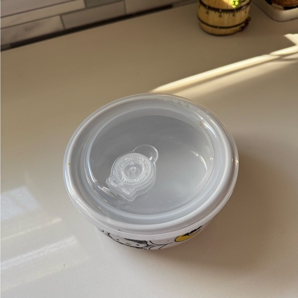 Hello Kitty halloween food container - Picture 2 of 4